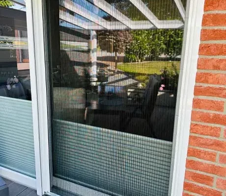 Fliegengitter mit Plisseetür Fliegengitter-Plisseetür, platzsparender Insektenschutz